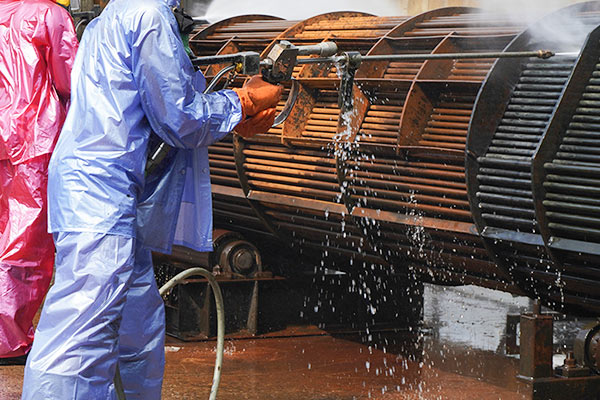 Industrial Cleaning & Descaling